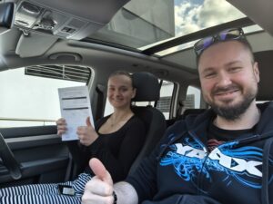 Herzlichen Glückwunsch zur bestandenen Prüfung Kim 🎉🥂🥳👍😀