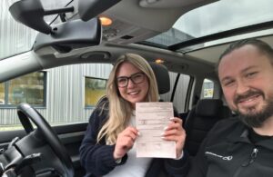 Herzlichen Glückwunsch zur bestandenen Prüfung Samira 🎉🥂🥳👍😀